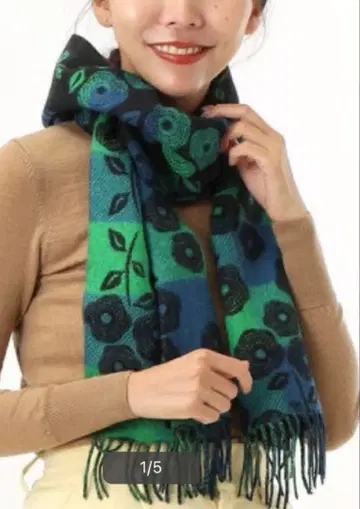 새상품! 안나수이 플라워 무늬 머플러