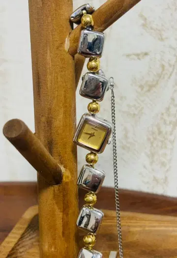 세이코 SEIKO 1E20 팔찌 워치 손목시계 배터리 교환 완료