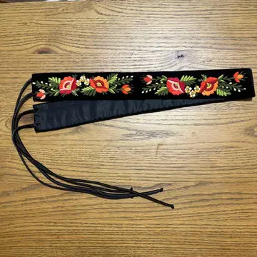 폴란드 워비치 자수 블랙 벨벳 원단 벨트