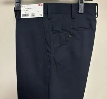 [새상품 미사용품] 스트레치 울 슬림핏 팬츠 유니클로