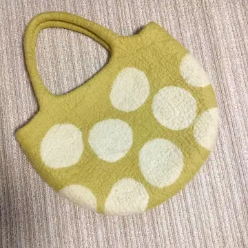 펠트 작가 IZOOMI 도트 백