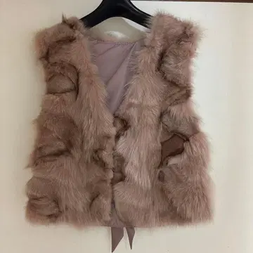 핑크 계열 퍼 베스트