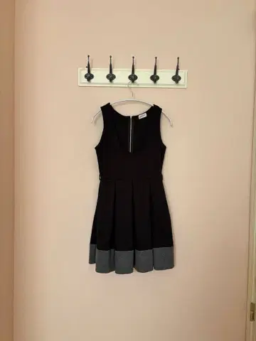 슬리브리스 미니 원피스 블랙/그레이