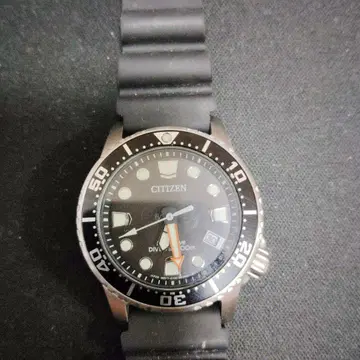 CITIZEN 다이버 워치 EO2020-08E