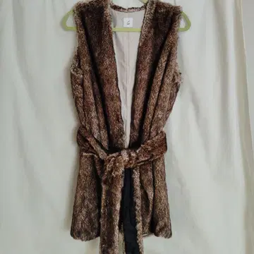 가격 인하 새상품급 브라운 계열 퍼 베스트 사이즈 36