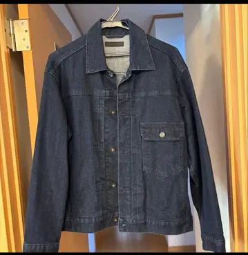 유니클로 다크 데님 자켓 가격 인하 가능