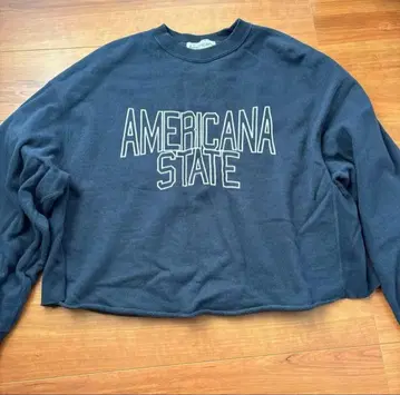 Americana 네이비 크롭 컷오프 맨투맨 트레이닝복