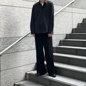 UNITED TOKYO 드레이프 와이드 플레어 팬츠