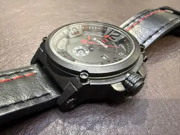 NAVIFORCE 스포츠 손목시계 블랙/레드