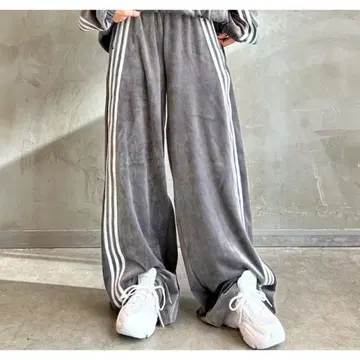 벨벳 루즈 트랙 팬츠 벨로아 팬츠