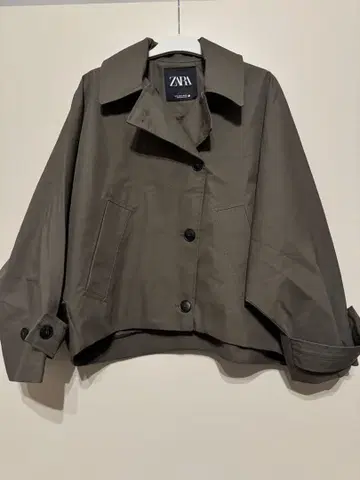 ZARA 카키 숏 자켓