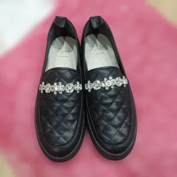 Lucida 루시다 비쥬 장식 퀼팅 로퍼 일본제