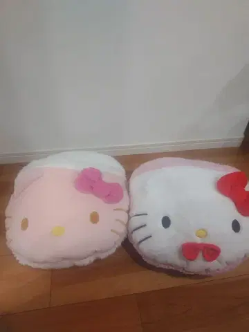 헬로키티 미사용 새상품 발 워머 2점