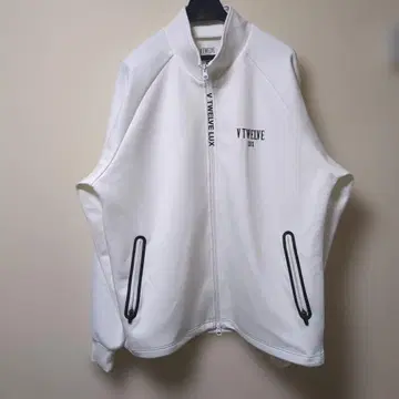 V TWELVE LUX 화이트 자켓