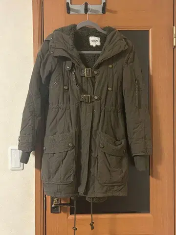 OZOC 카키 모즈 코트 38 클리닝 완료