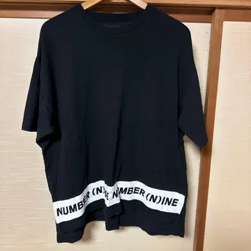 넘버나인 블랙 티셔츠