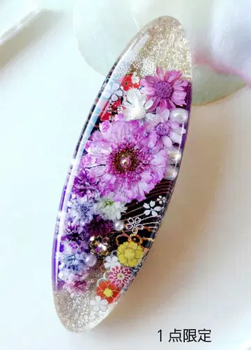 [ 1687 ] 레진 마트리카리아 헤어 클립 핸드메이드