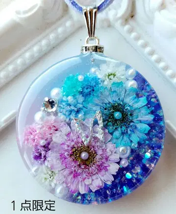 [ 1689 ] 레진 마트리카리아 목걸이 펜던트 핸드메이드