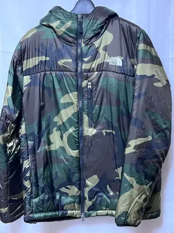 THE NORTH FACE 카모플라쥬 다운 M