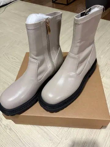 베이지 사이드 고어 부츠 합성 피혁 M 사이즈