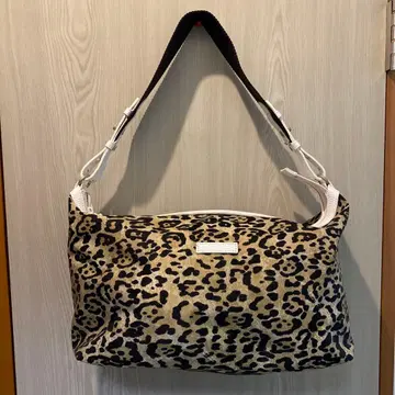 A.D.M.J. 레오파드 무늬 숄더백