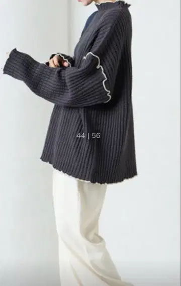 프릭스스토어 헤비 와플 메로우 하이넥 니트 블랙