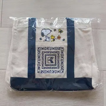 KINOKUNIYA 키노쿠니야 스누피 토트백