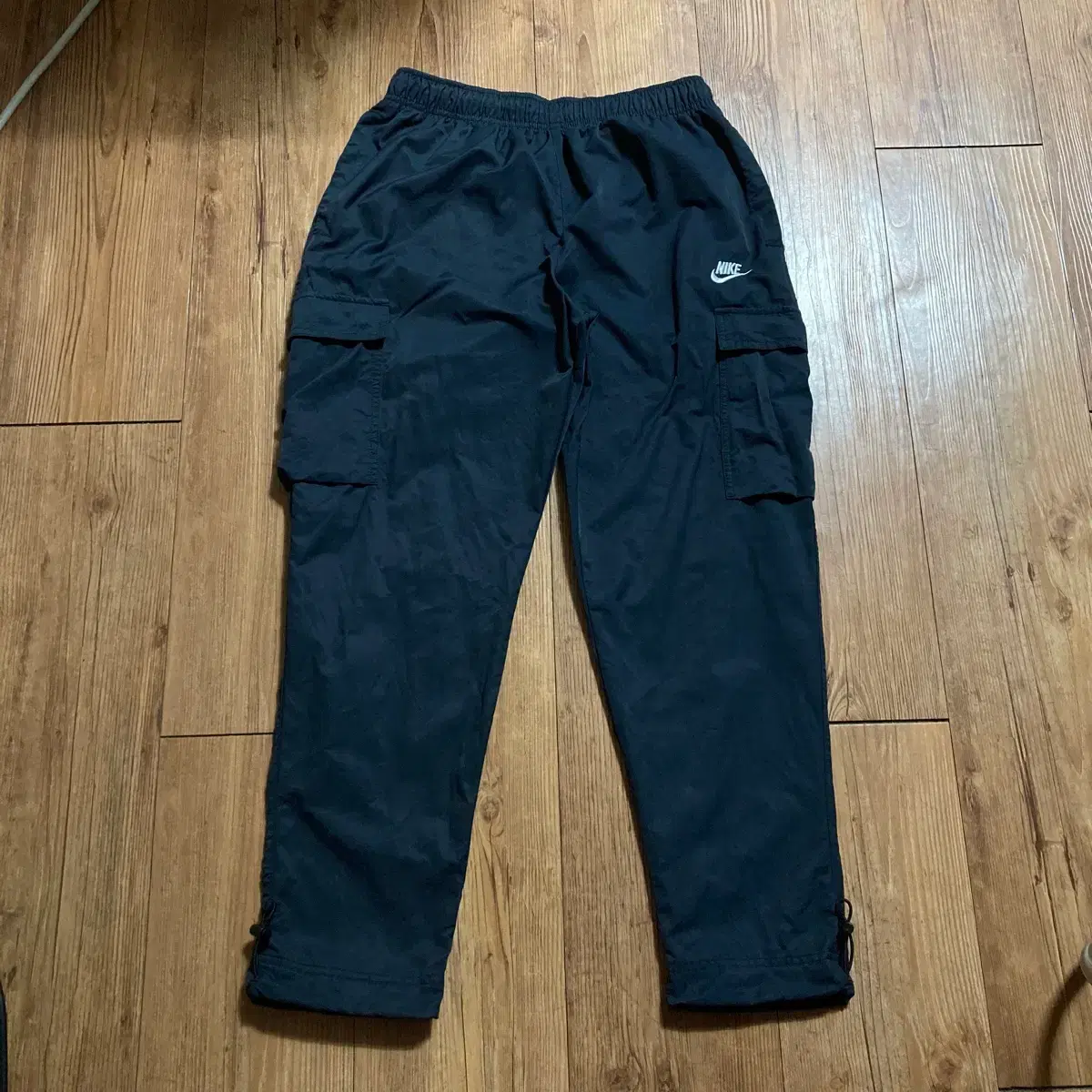 nike world tour cargos