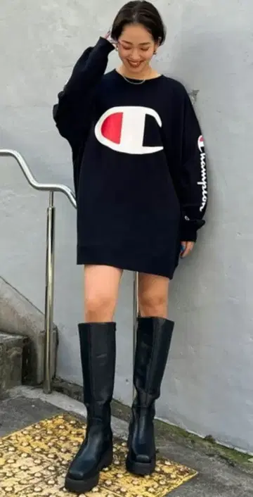 로데오 크라운 Champion 트레이닝복