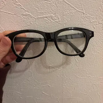 블랙 오벌 프레임 안경