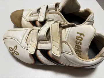 [ 초레어 ] 포스기프트 화이트 스파이크