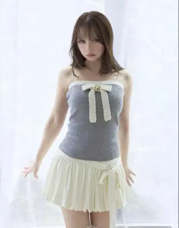 andmary 바이컬러 리본 탑