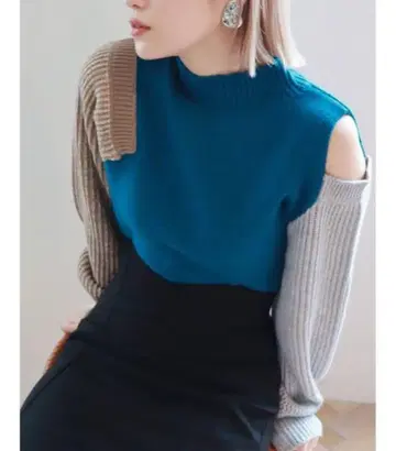 MURUA 컬러 블록 볼륨 니트