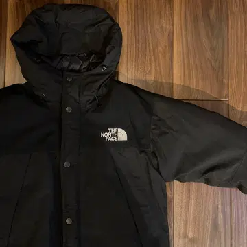 THE NORTH FACE 블랙 다운 자켓
