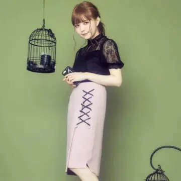 [ EATME ] 핑크 레이스업 타이트 스커트 무릎 기장