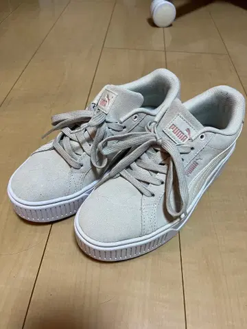 PUMA 스웨이드 스니커즈 베이지