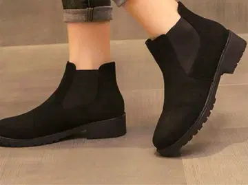 어떤 패션에도 대활약! 블랙 사이드 고어 부츠