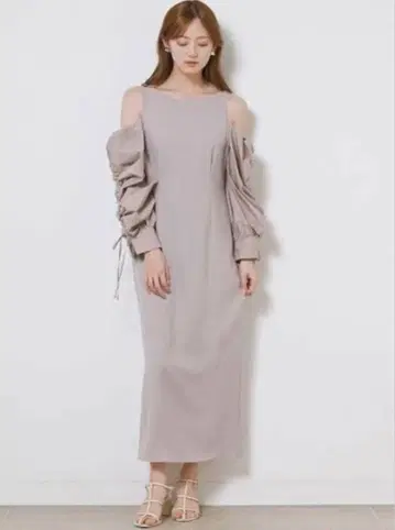 SNIDEL 오프숄더 원피스