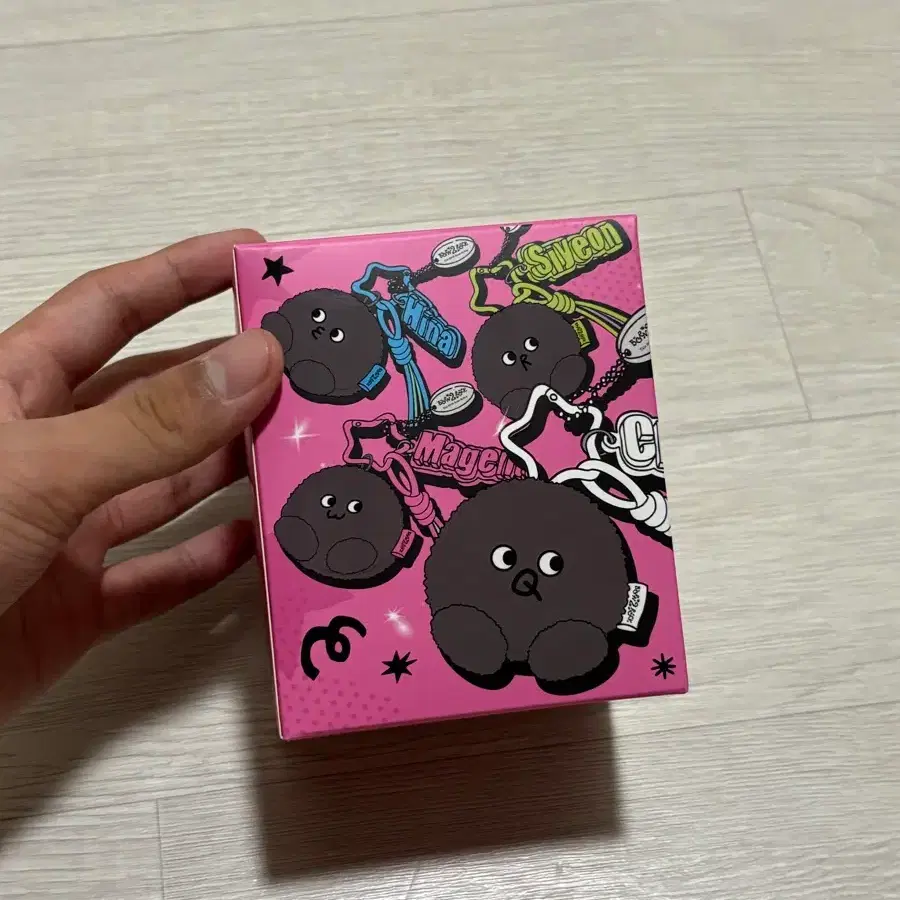 QWER | 큐더블유이알 QWER Lock Voice Keyring Magenta #Qwer,#마젠타