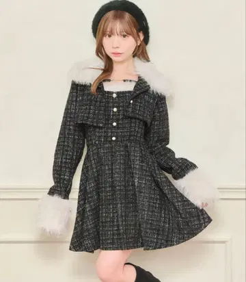 퍼 달린 트위드 미니 원피스