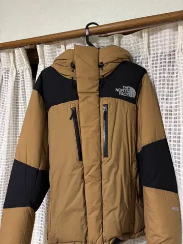 THE NORTH FACE 다운 자켓 브라운/블랙
