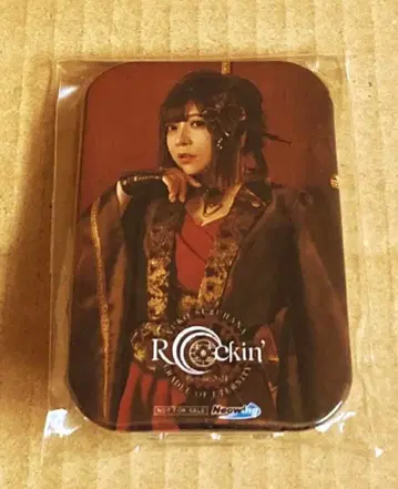 스즈카 유코 선착순 특전 스탠드 포함 캔뱃지