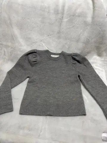 St.ceclia 그레이 퍼프 슬리브 니트 스웨터 걸리쉬