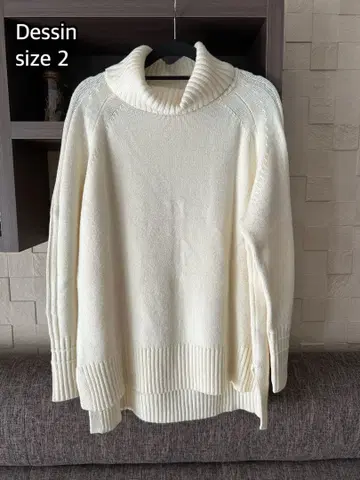오프 터틀넥 니트 Dessin 데셍