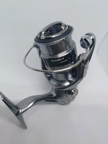 시마노 나스키 C2000S