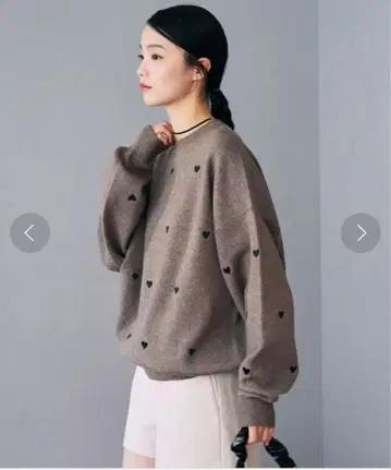 프릭스스토어 하트 자수 니트 풀오버