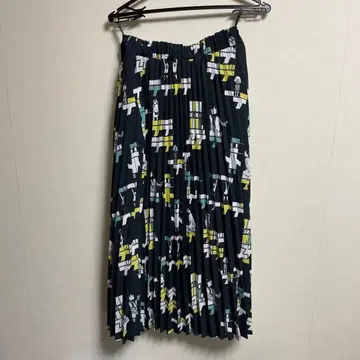 그라니프 데데데데 플리츠 스커트 아사노 이니오 완판템