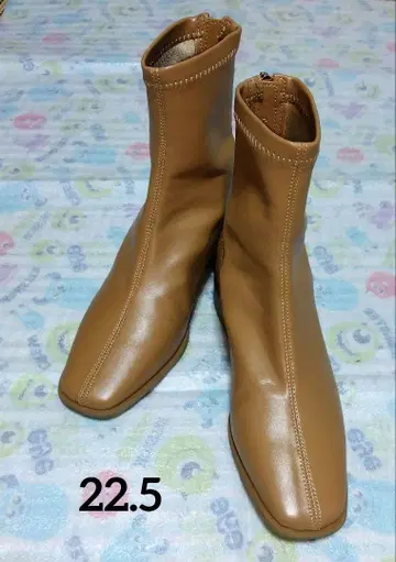 [ EVOL ] 스퀘어 센터 심 소프트 스트레치 부츠 베이지