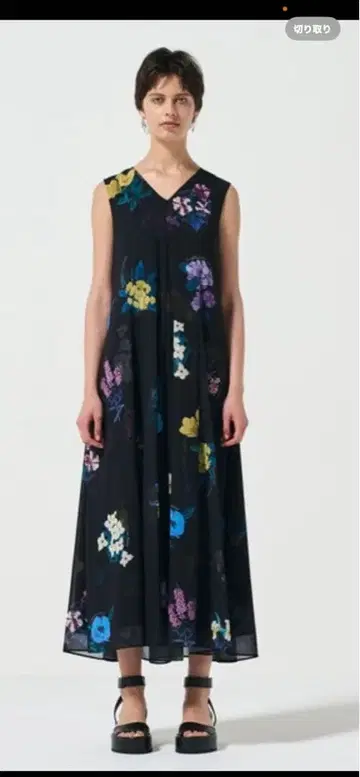 GRACE CONTINENTAL Diagram 꽃무늬 슬리브리스 원피스