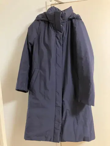 새상품급 UNIQLO 하이브리드 다운 코트 네이비 M 유니클로